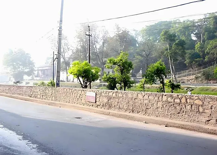 Hotel Mahadev