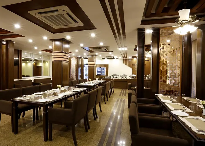 Hotel Mahadev