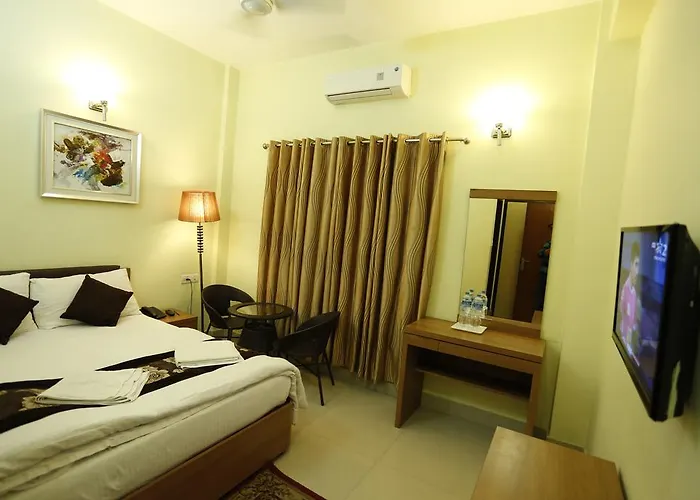 Mahadev Hotel 3*